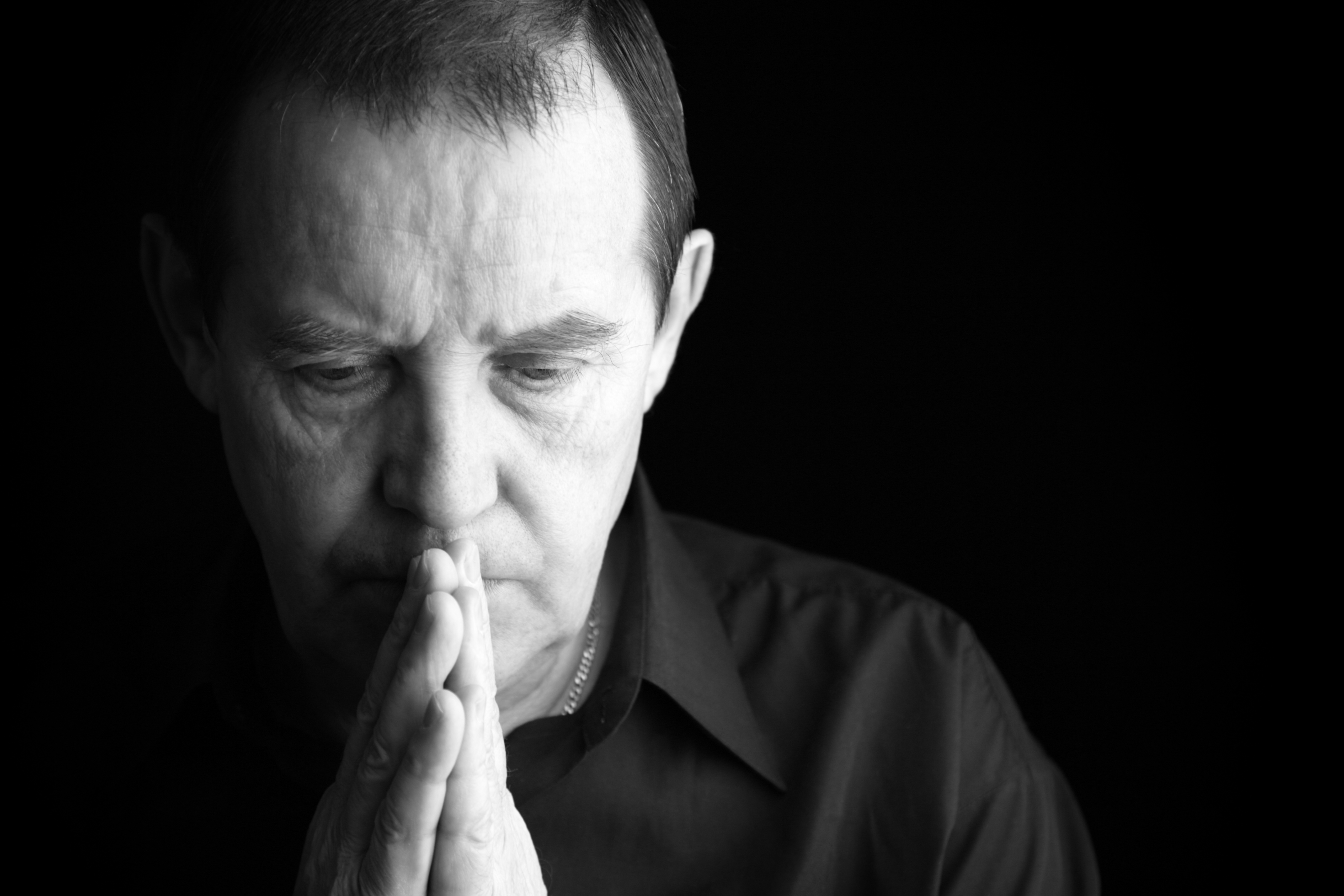 EA Resources | 5 Ways to Pray For Your Emerging Adult
